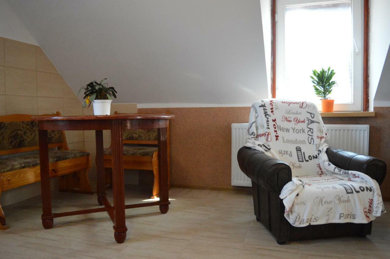 Agroturystyka 'Pod Debem' Gizycko Ngoại thất bức ảnh